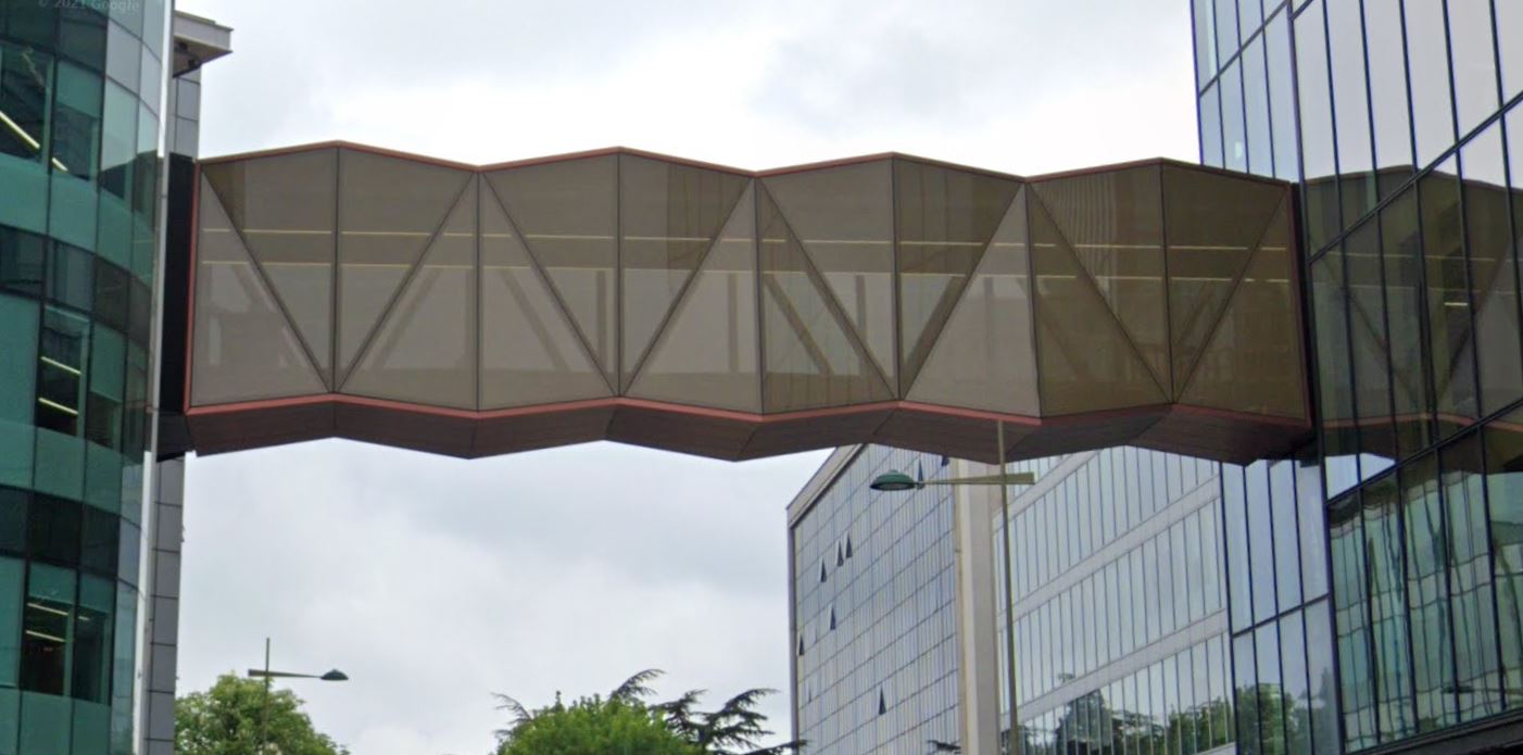 TK Maxx - Bridge installation - Tubecon and Billington Structures